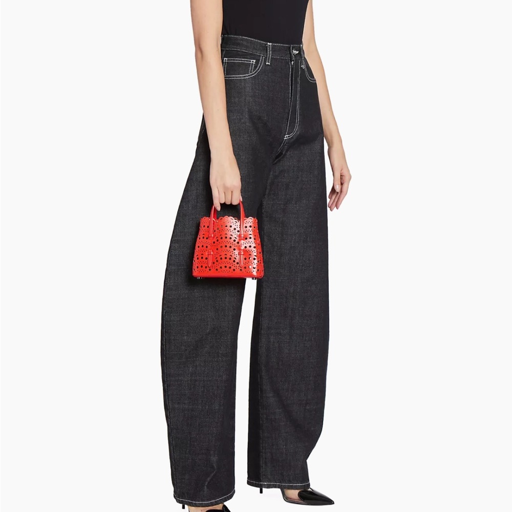 Alaia MINA - Want it? Ask